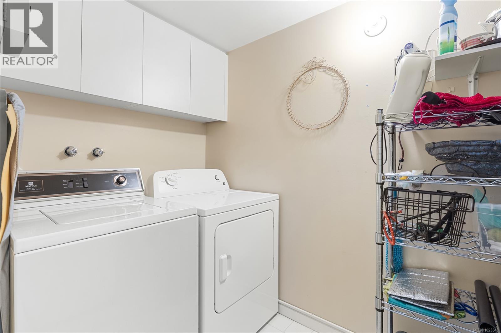 105 636 Montreal Street, Victoria