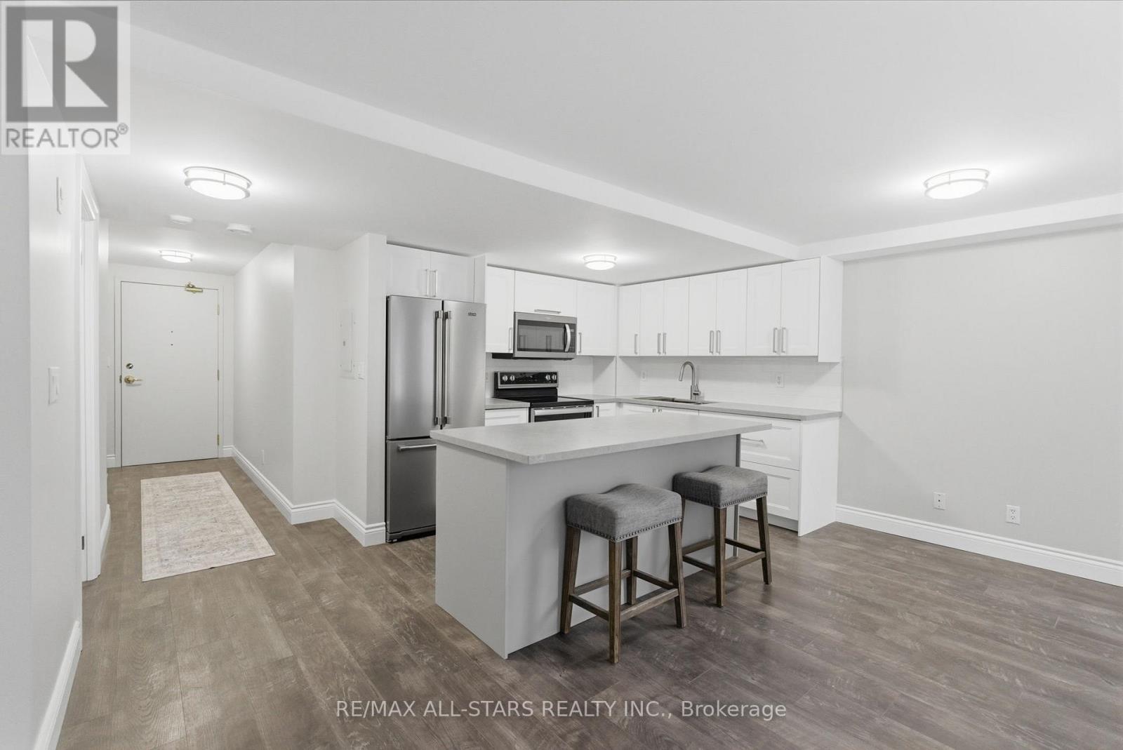 22 James Hill Unit 116 photo 2