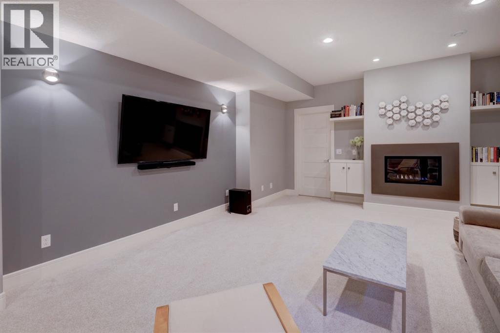 Single Family House for Sale in   Avenue NE Winston Heights/Mountview Calgary 