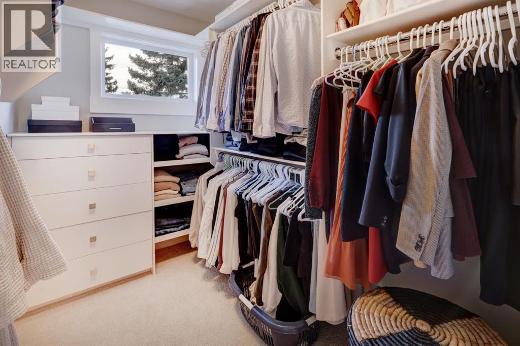 Single Family House for Sale in   Avenue NE Winston Heights/Mountview Calgary 