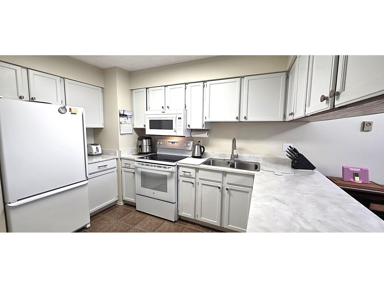 8 32959 GEORGE FERGUSON WAY, Abbotsford