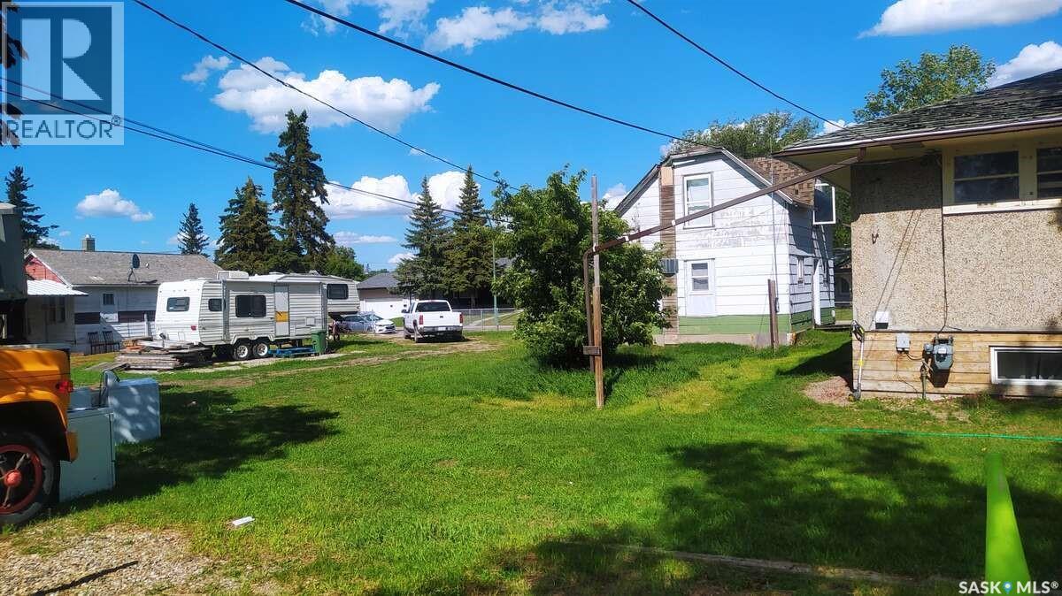 460 McIntyre STREET — photo 11