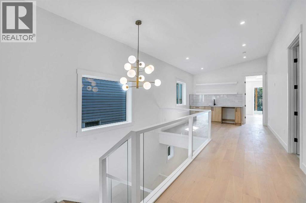 Single Family House for Sale in   Avenue Winston Heights/Mountview Calgary 