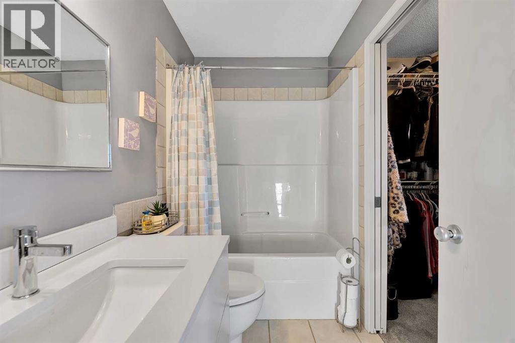 Single Family House for Sale in  Prestwick Avenue SE McKenzie Towne Calgary 