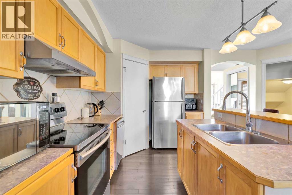 Single Family House for Sale in  Prestwick Avenue SE McKenzie Towne Calgary 
