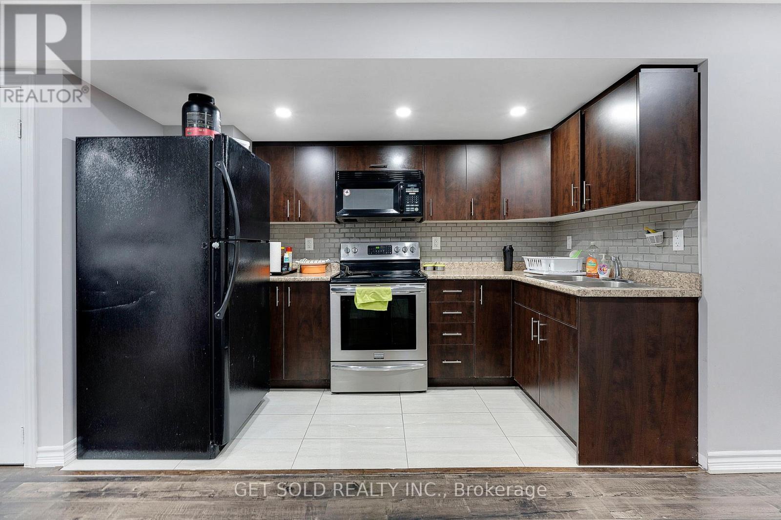 14 HAVERSTOCK CRESCENT - 40