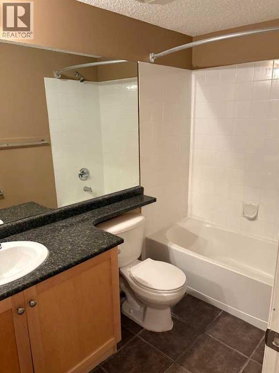 Single Family House for Sale in   Fish Creek Boulevard SW Evergreen Calgary 