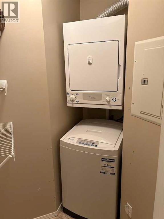 Single Family House for Sale in   Fish Creek Boulevard SW Evergreen Calgary 