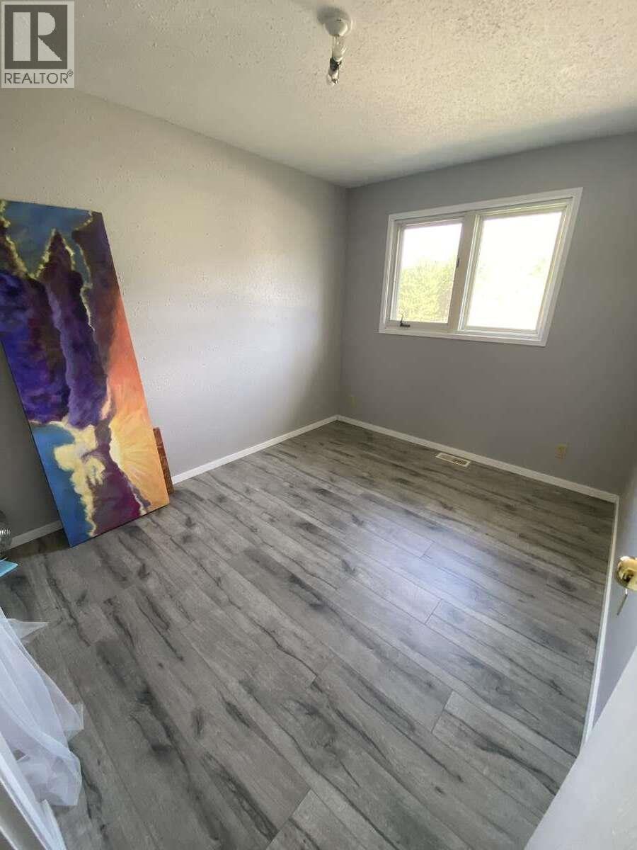 1155 14TH AVENUE, Valemount