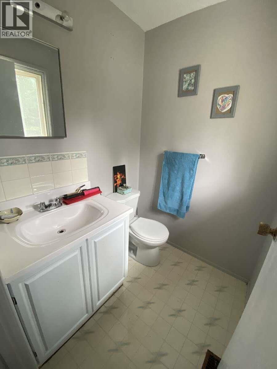 1155 14TH AVENUE, Valemount