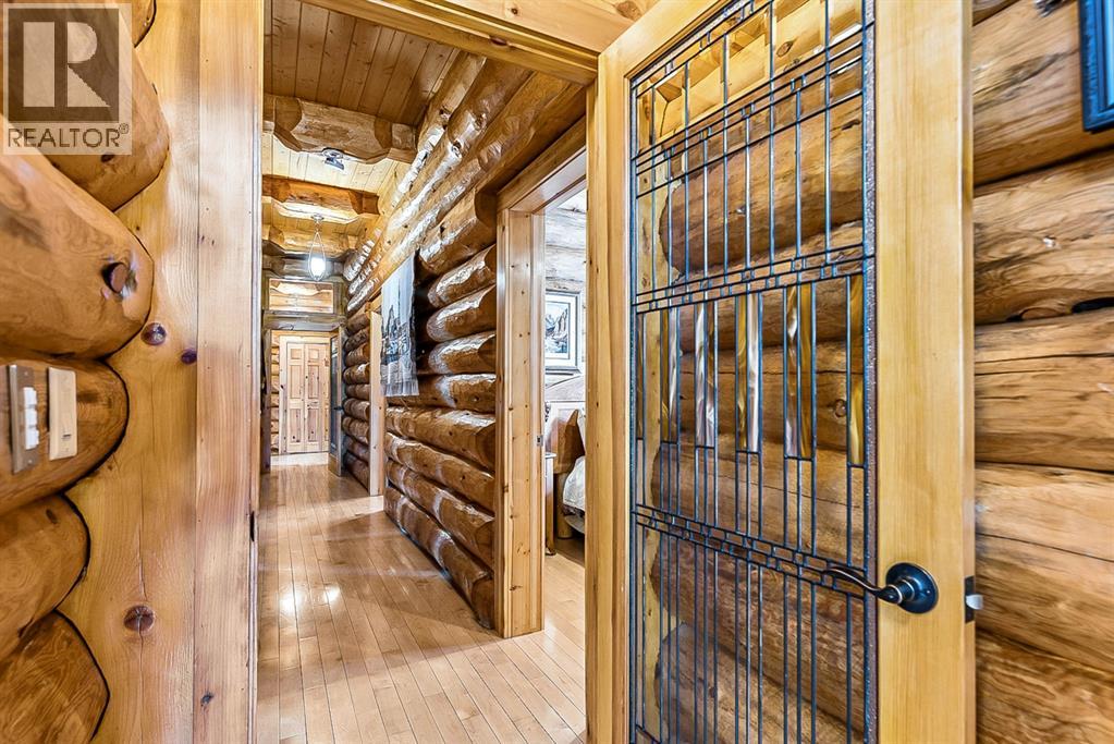 104 White Avenue, Bragg Creek