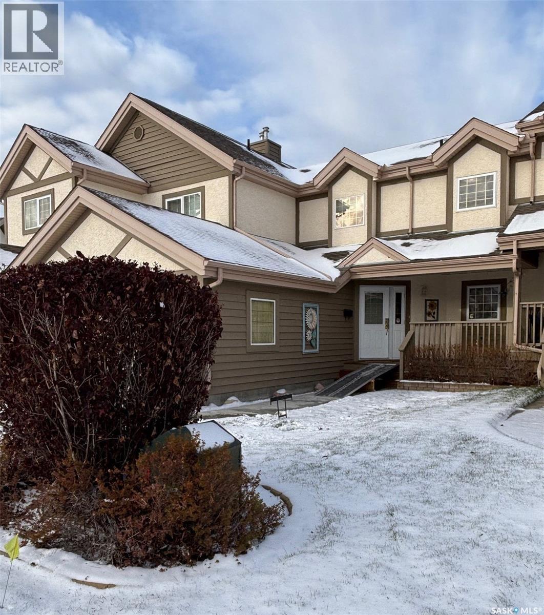 28 Eagle View WAY - Photo 2 of 42, Elk Ridge, Saskatchewan