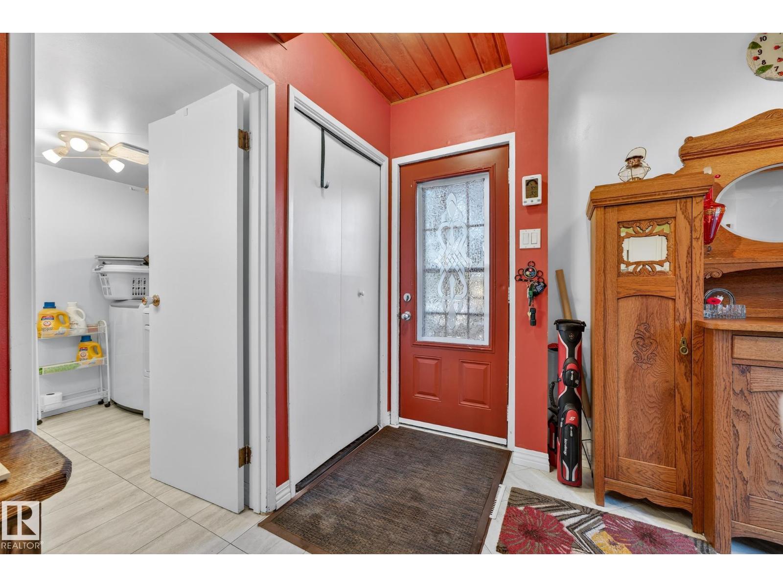 700 LAKESIDE DR, Rural Parkland County