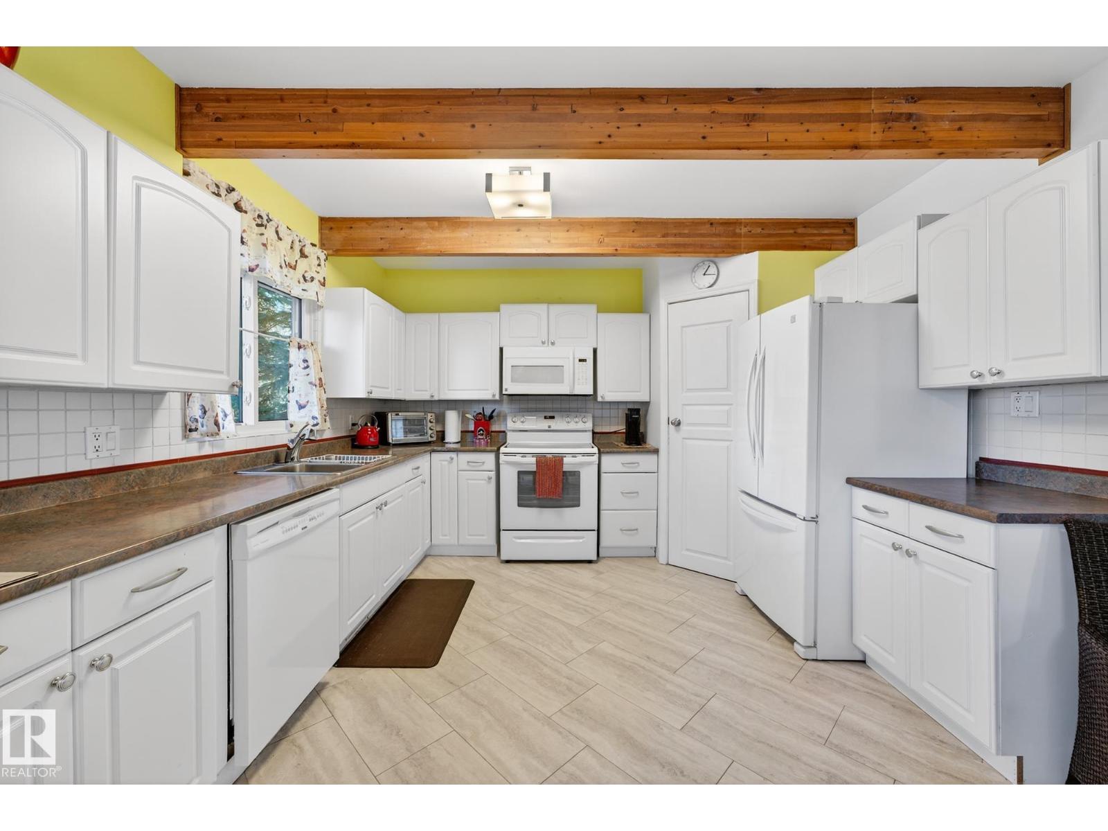 700 LAKESIDE DR, Rural Parkland County