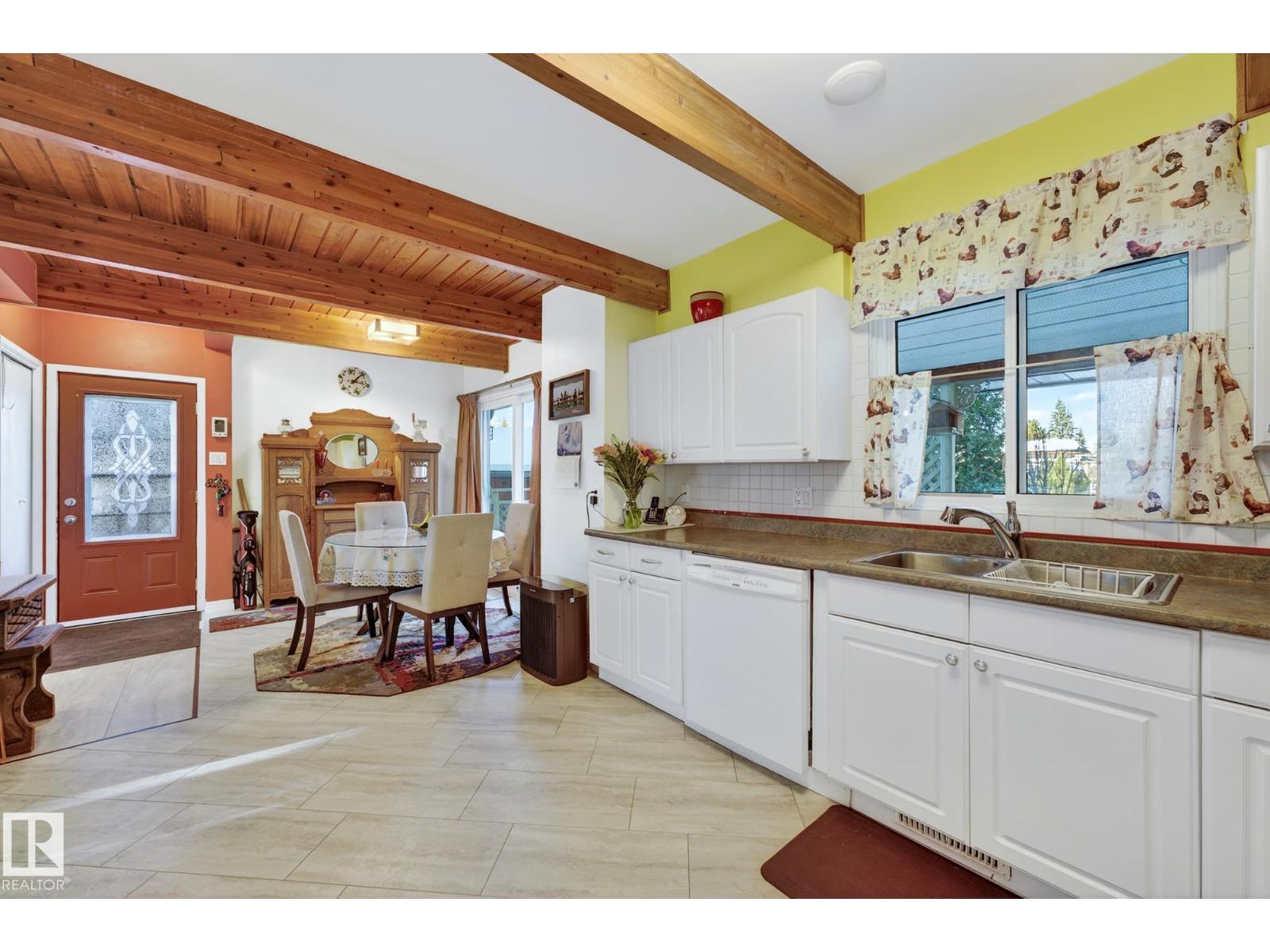 700 LAKESIDE DR, Rural Parkland County