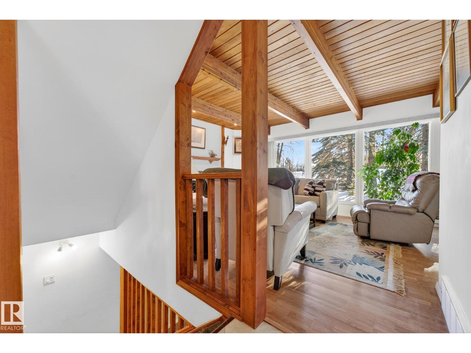 700 LAKESIDE DR, Rural Parkland County