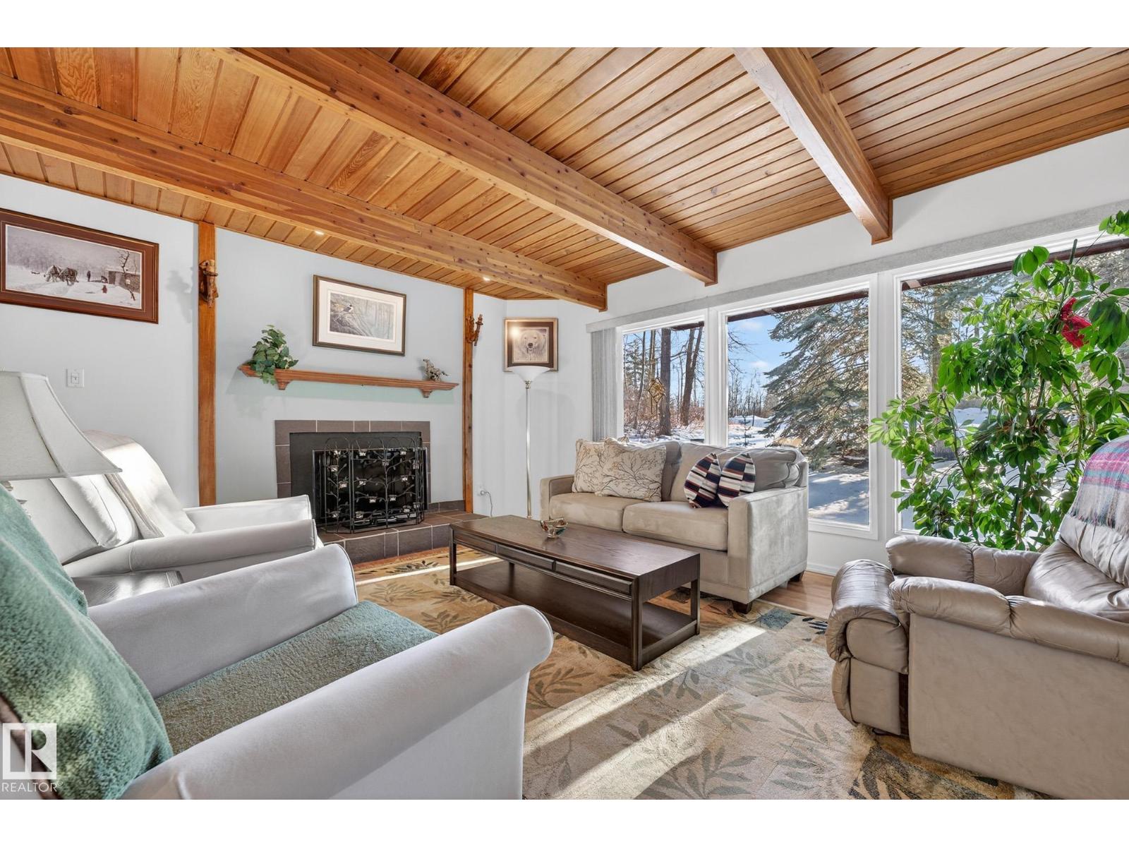 700 LAKESIDE DR, Rural Parkland County