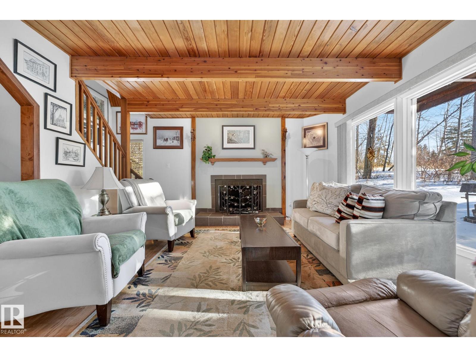 700 LAKESIDE DR, Rural Parkland County