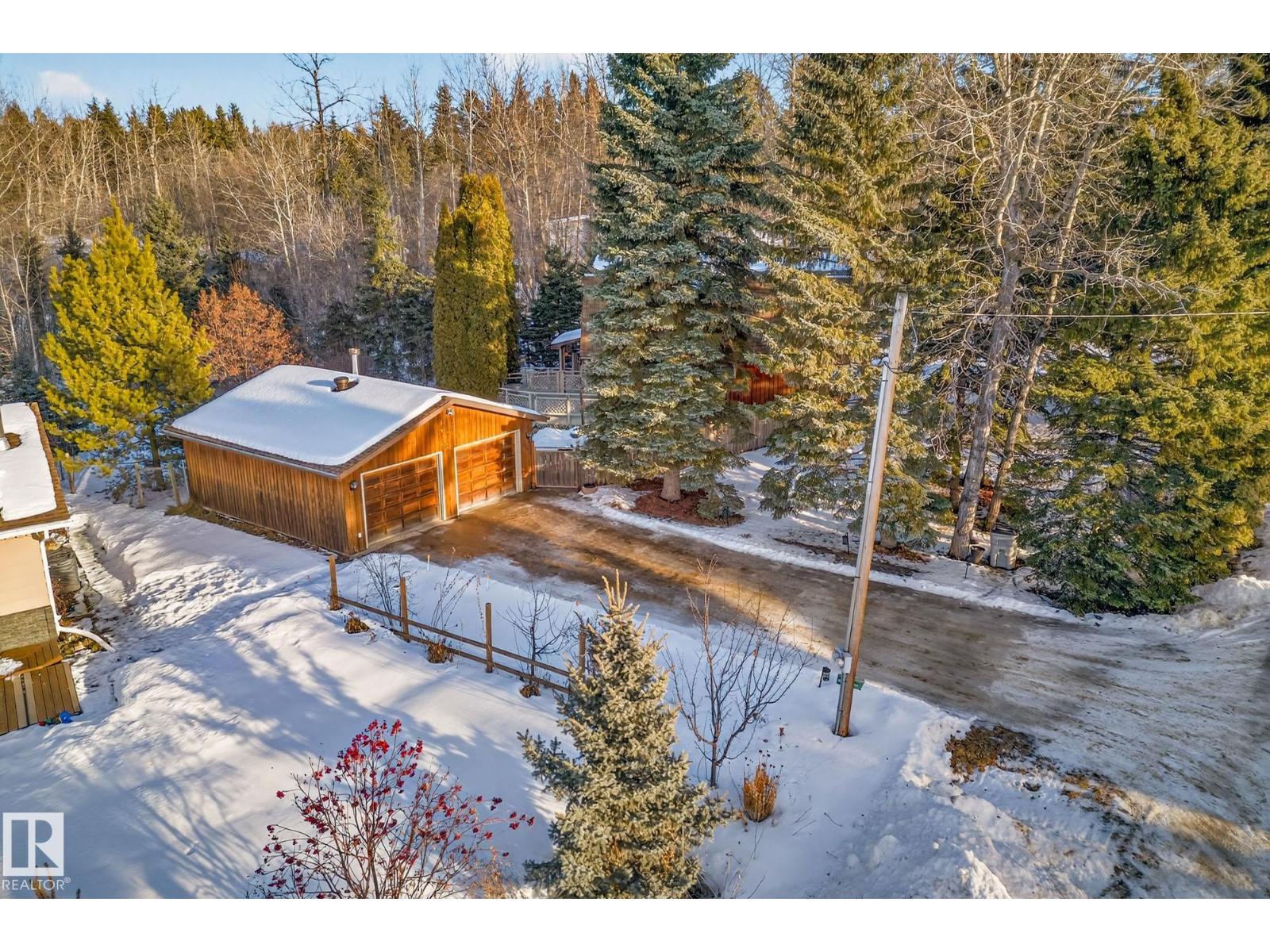 700 LAKESIDE DR, Rural Parkland County