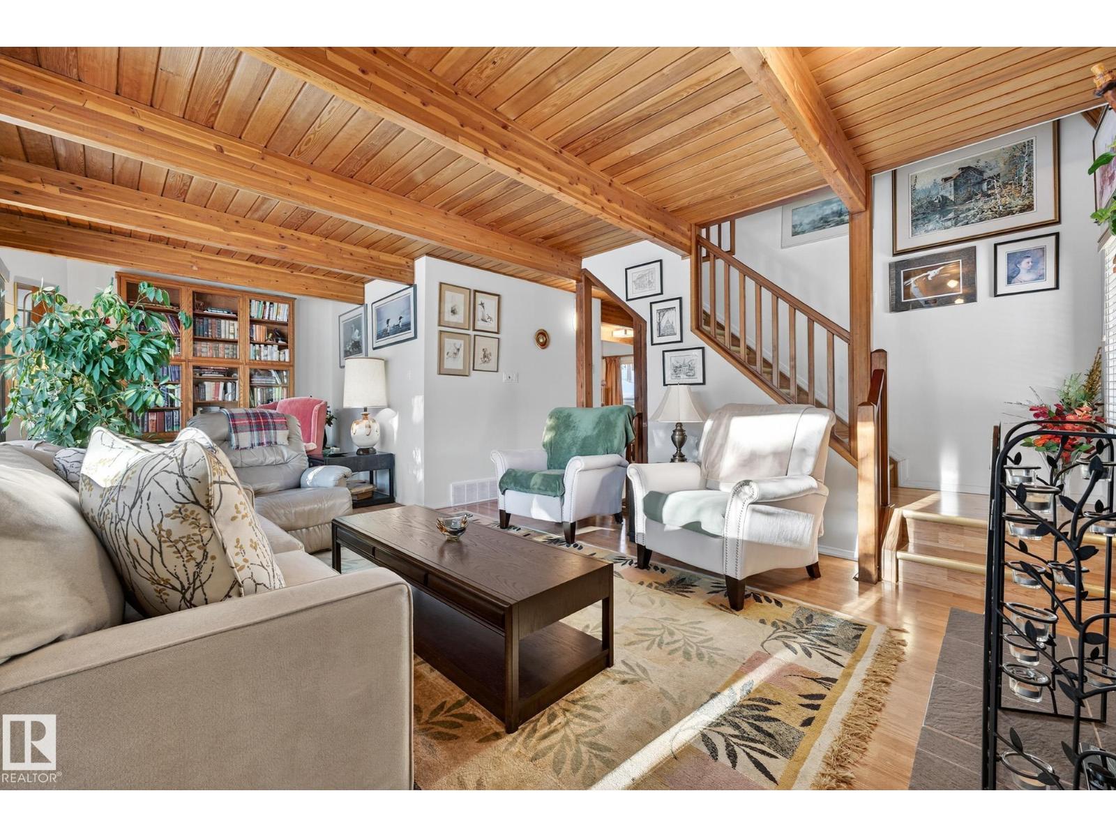 700 LAKESIDE DR, Rural Parkland County