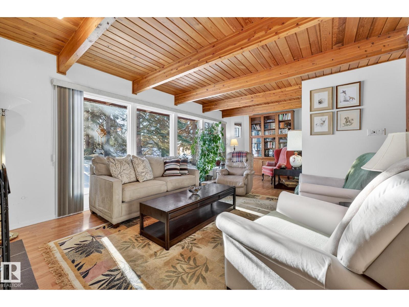 700 LAKESIDE DR, Rural Parkland County