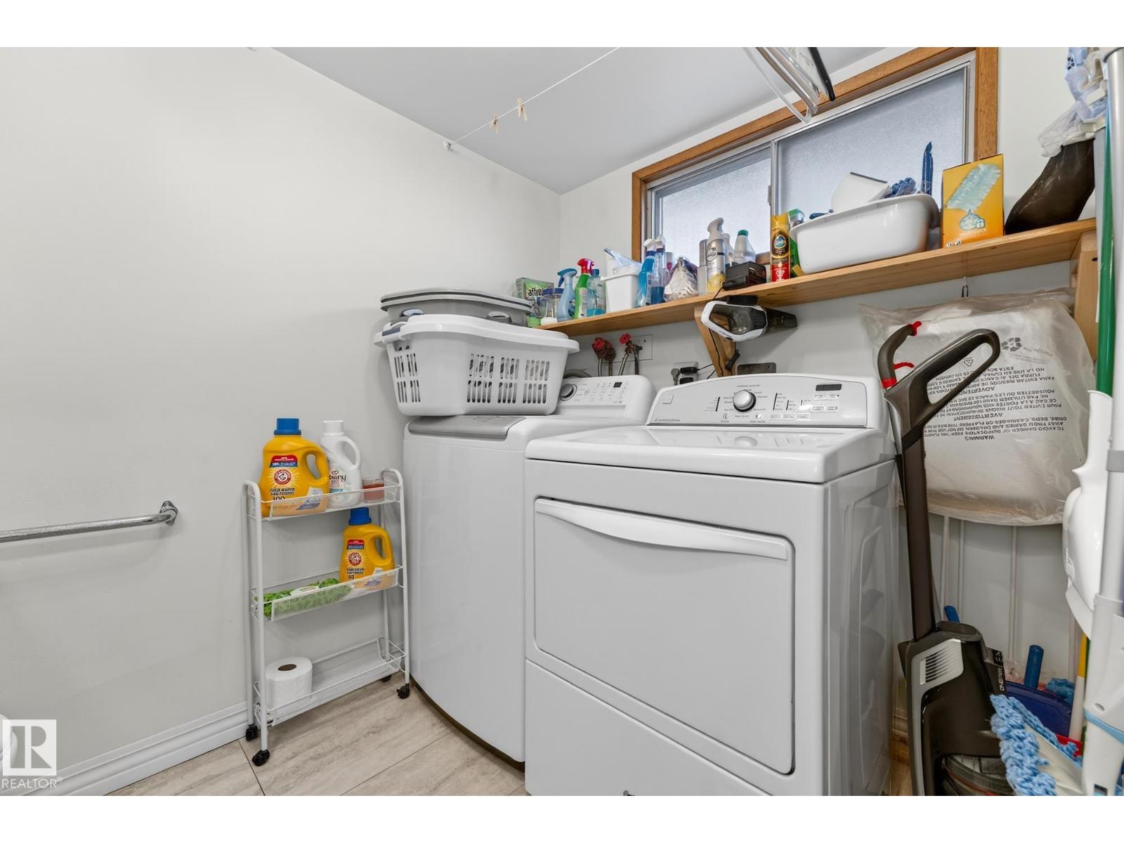 700 LAKESIDE DR, Rural Parkland County