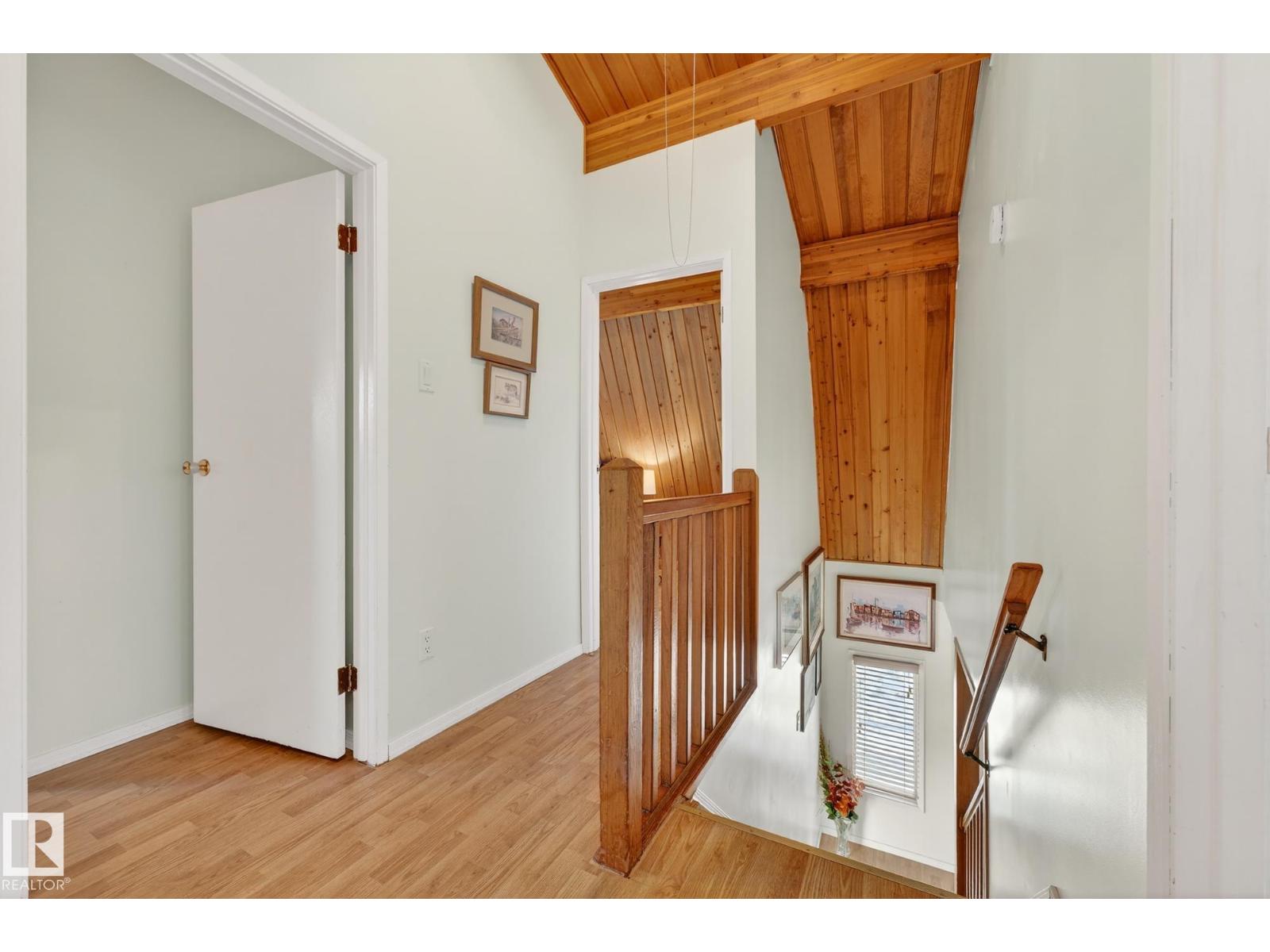 700 LAKESIDE DR, Rural Parkland County