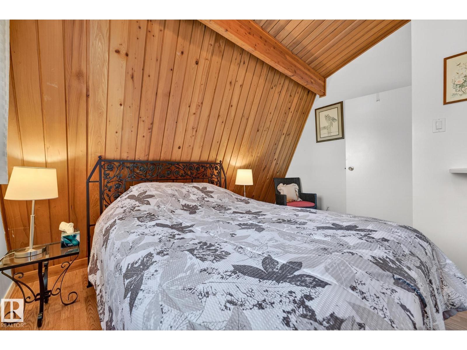 700 LAKESIDE DR, Rural Parkland County