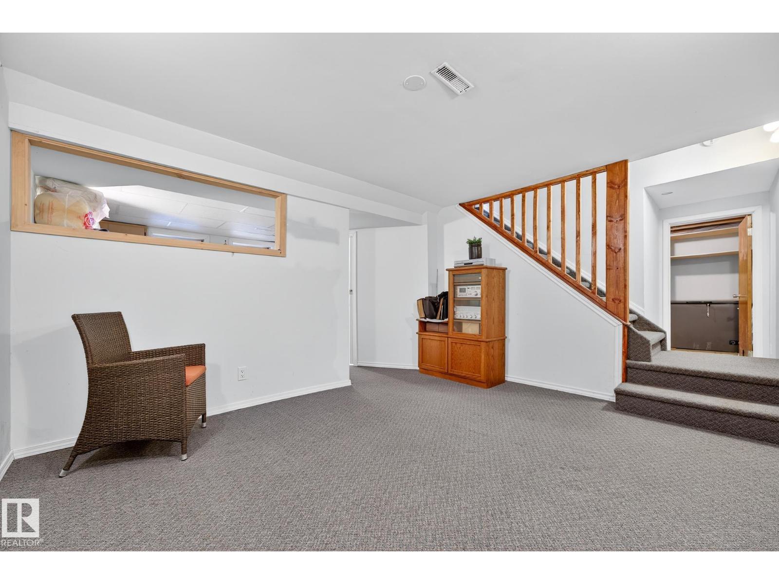 700 LAKESIDE DR, Rural Parkland County