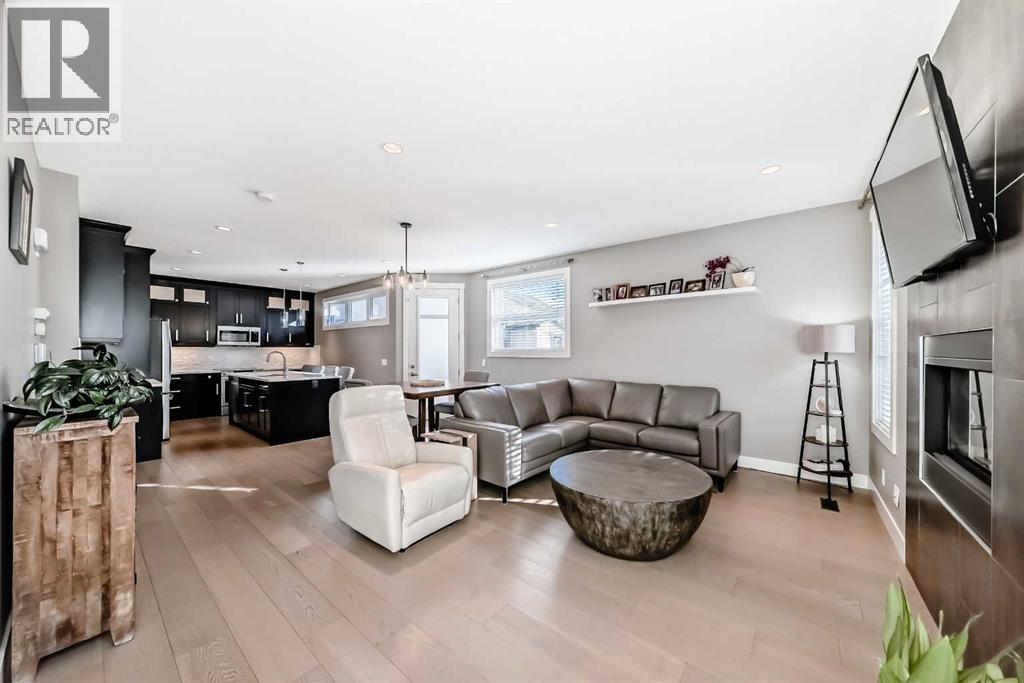 Single Family House for Sale in    Avenue NE Winston Heights/Mountview Calgary 