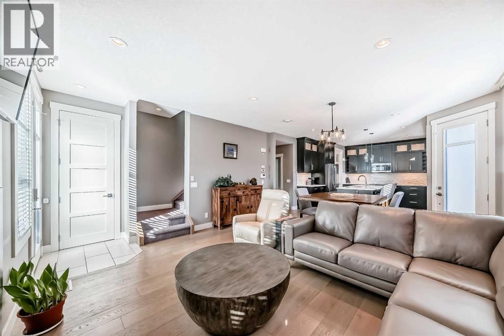 Single Family House for Sale in    Avenue NE Winston Heights/Mountview Calgary 