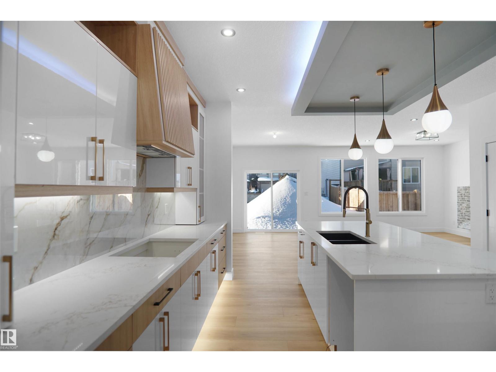 
          16816 47 Street NW
            <br/>
            <span>Edmonton</span>
            , 
            <span>AB</span>
             <span>T5Y4J5</span>
         - Photo 18