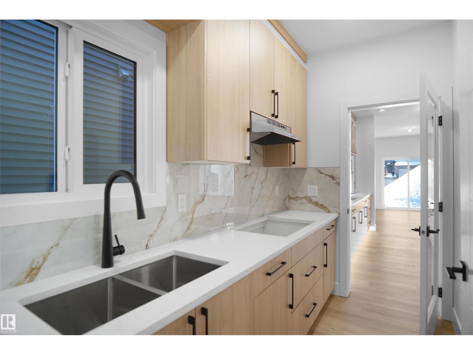 
          16816 47 Street NW
            <br/>
            <span>Edmonton</span>
            , 
            <span>AB</span>
             <span>T5Y4J5</span>
         - Photo 27