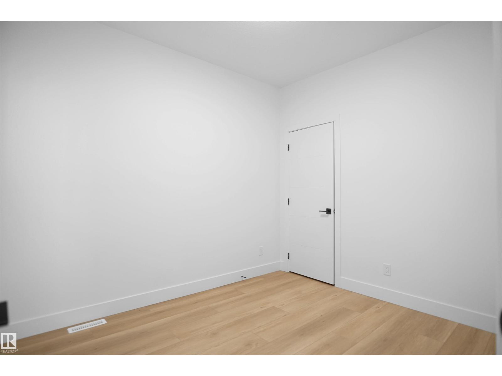 
          16816 47 Street NW
            <br/>
            <span>Edmonton</span>
            , 
            <span>AB</span>
             <span>T5Y4J5</span>
         - Photo 26