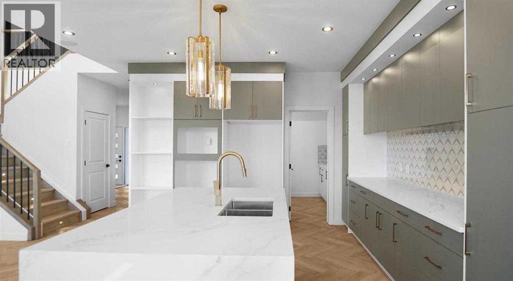 Single Family House for Sale in  Everson Close Evergreen Red Deer 