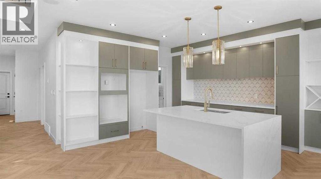 Single Family House for Sale in  Everson Close Evergreen Red Deer 