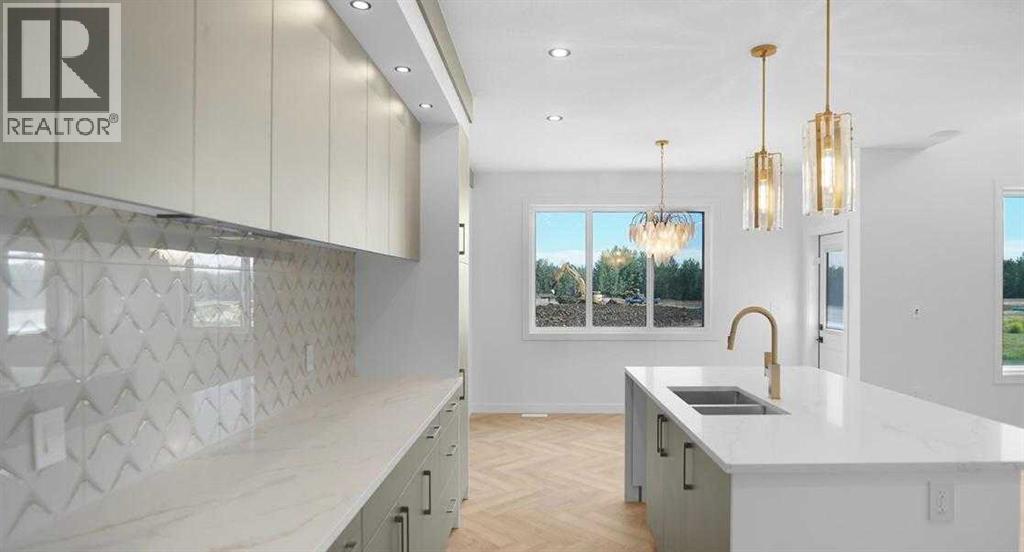 Single Family House for Sale in  Everson Close Evergreen Red Deer 