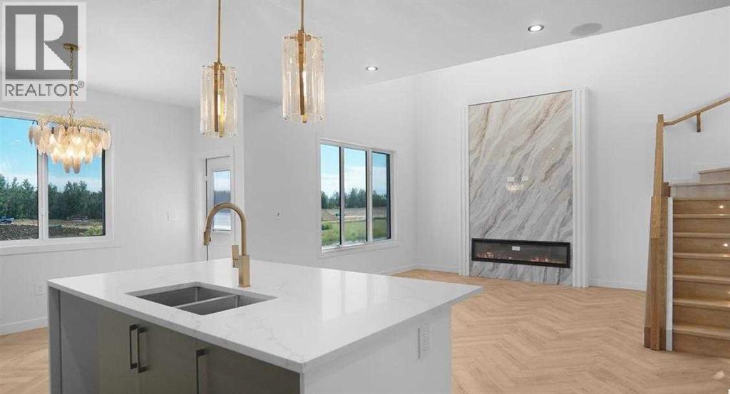 Single Family House for Sale in  Everson Close Evergreen Red Deer 