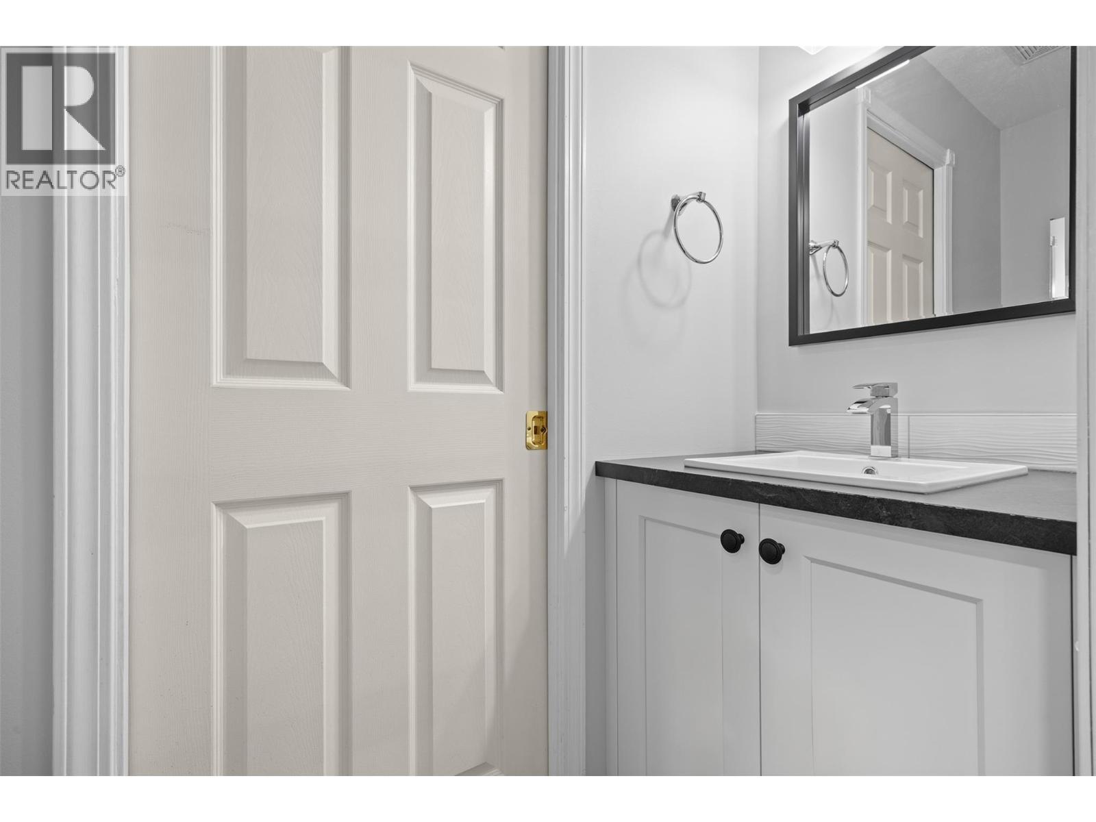 310 575 Sutherland Avenue, Kelowna