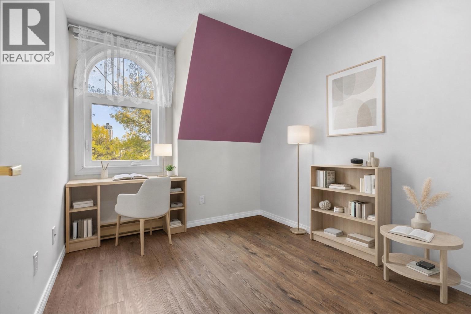 #310 575 Sutherland Avenue - 21