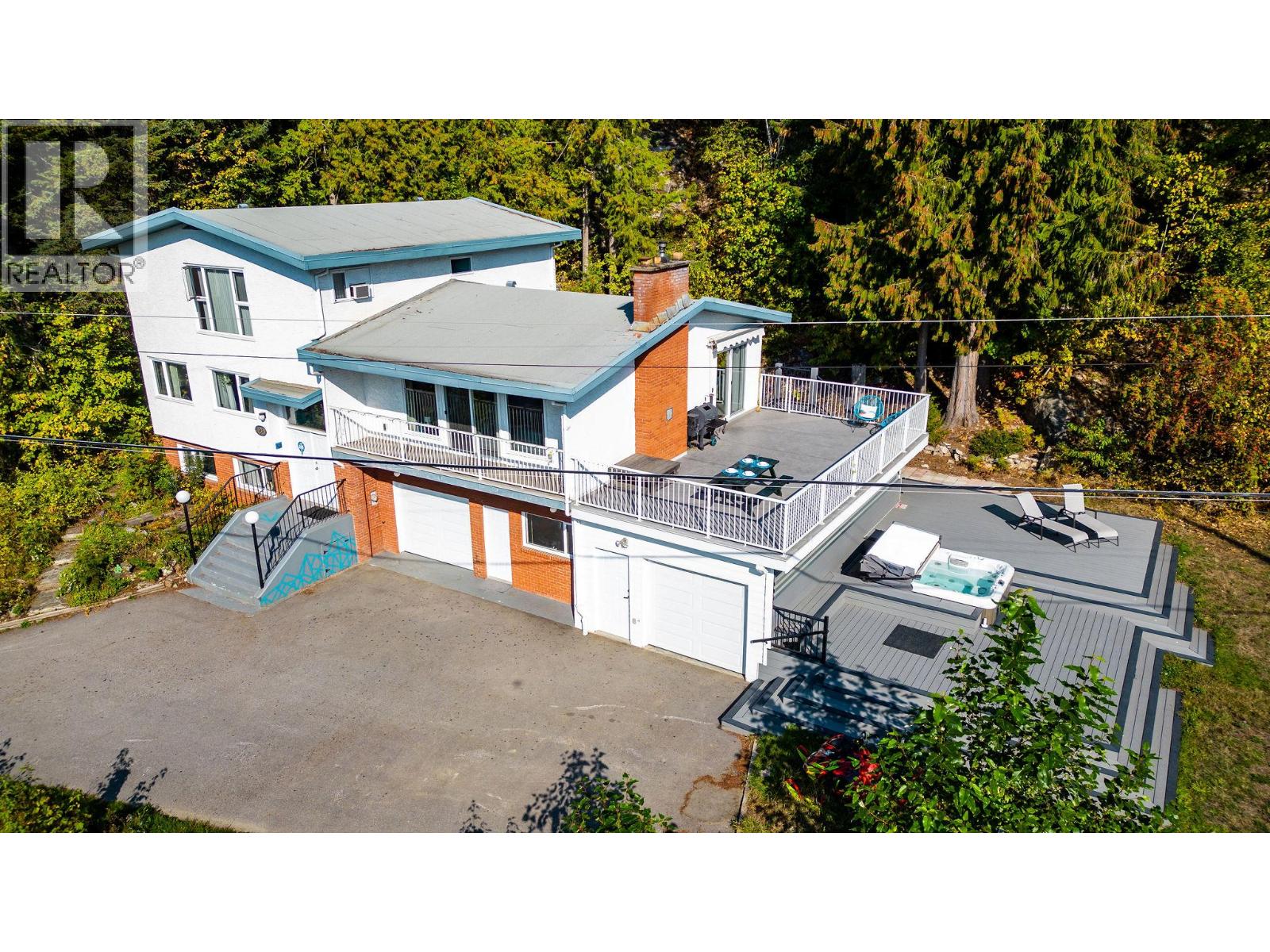 488 Alpine Lane, Revelstoke