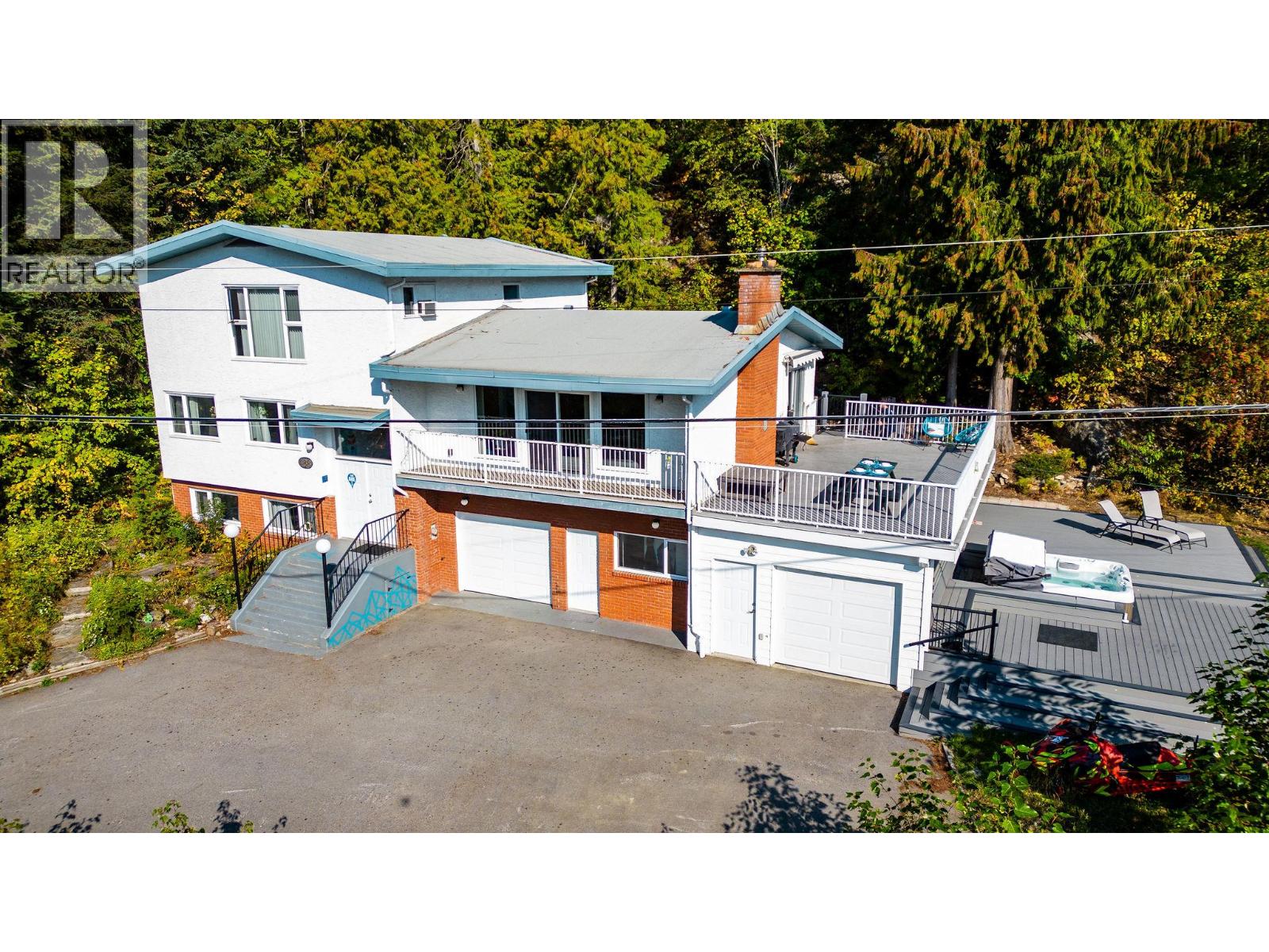 488 Alpine Lane, Revelstoke