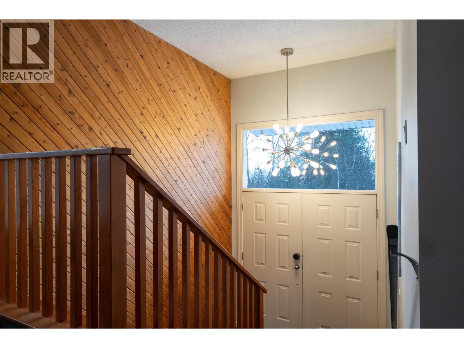 488 Alpine Lane, Revelstoke