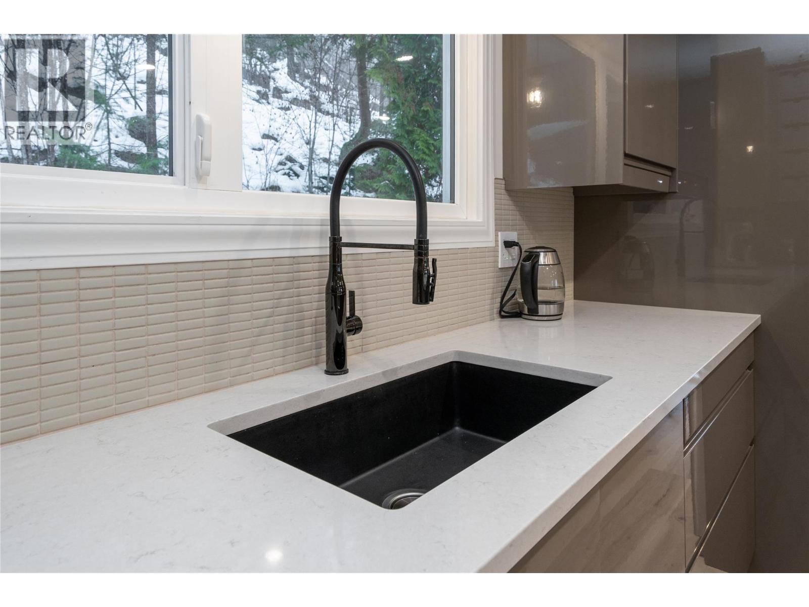 488 Alpine Lane, Revelstoke