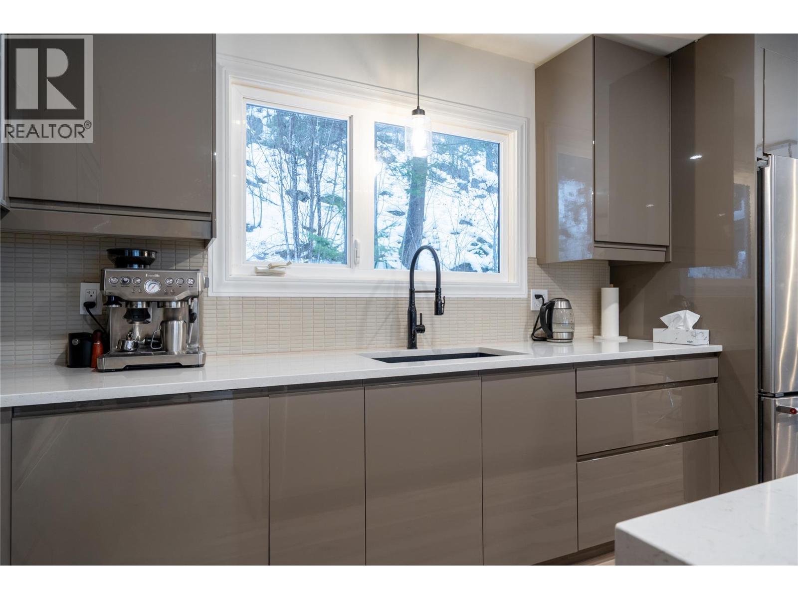 488 Alpine Lane, Revelstoke