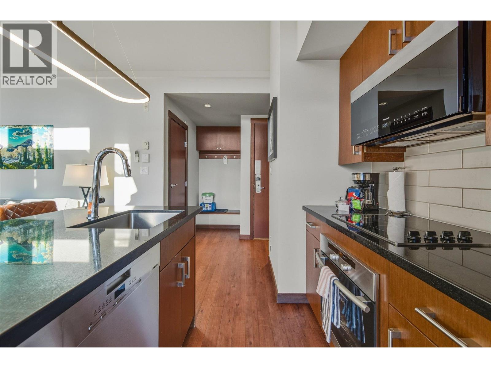 308 D 2020 LONDON LANE, Whistler