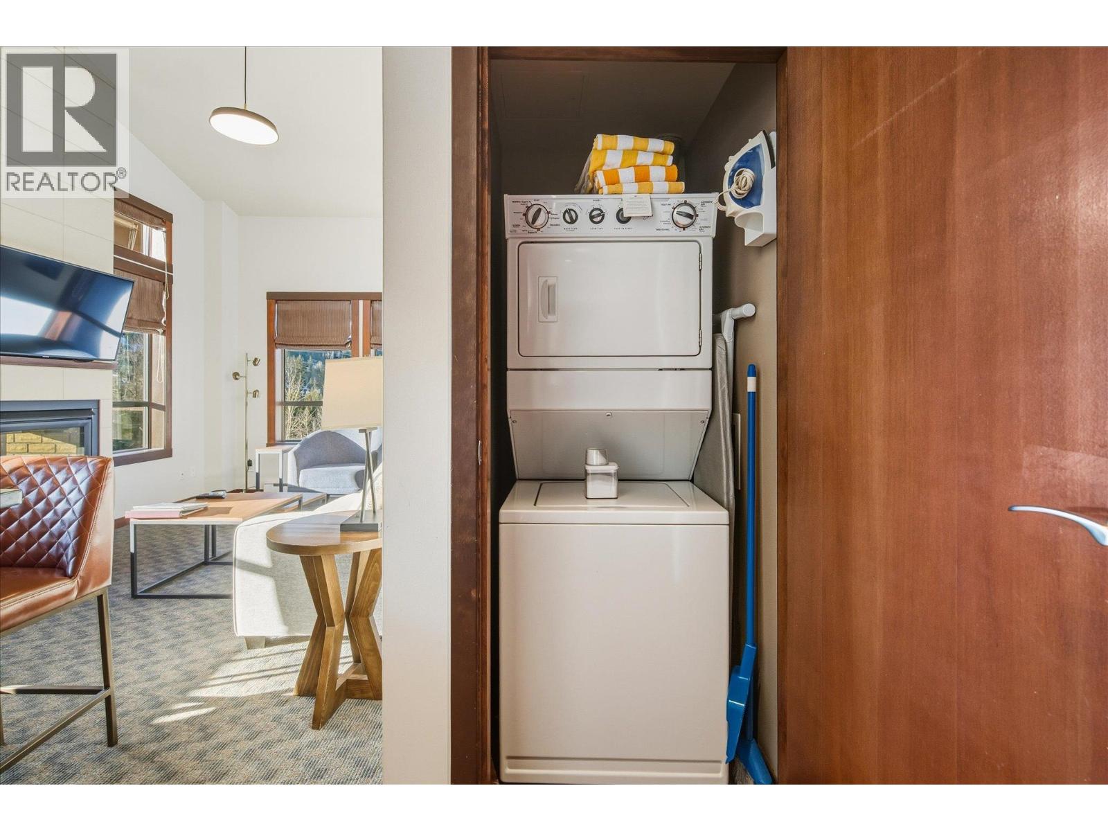 308 D 2020 LONDON LANE, Whistler