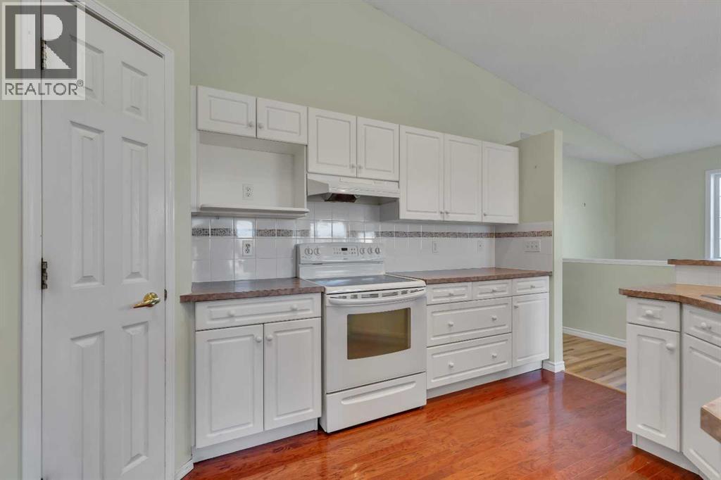 Single Family House for Sale in  Valley Ridge Heights NW Valley Ridge Calgary 