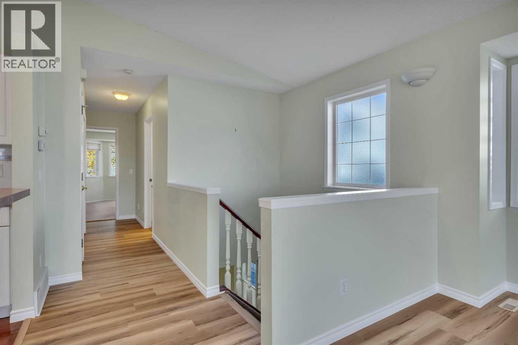 Single Family House for Sale in  Valley Ridge Heights NW Valley Ridge Calgary 