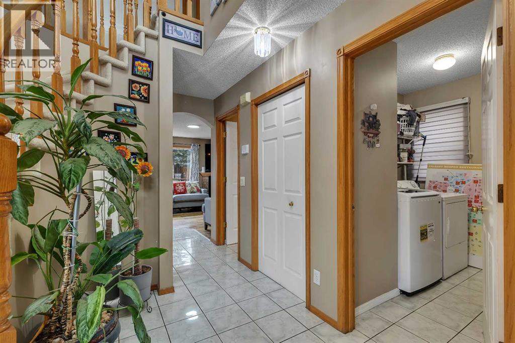 Single Family House for Sale in  Coral Springs Boulevard NE Coral Springs Calgary 